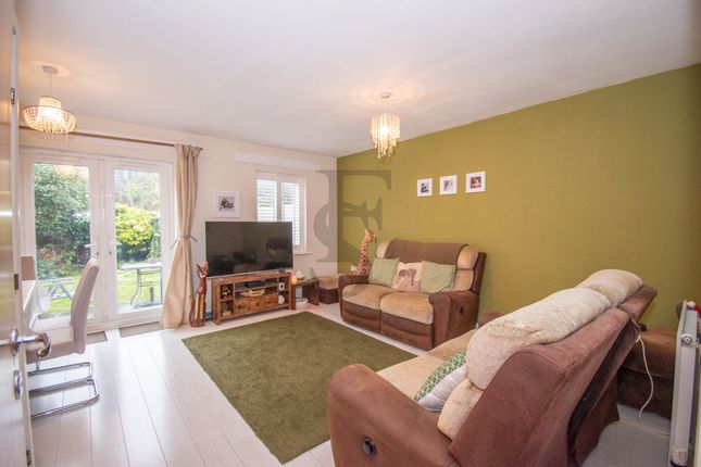 6 Oakwood Road, Leicester photo 2