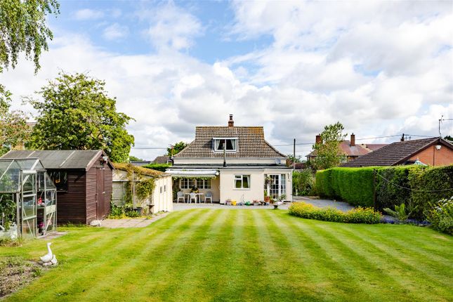 Thumbnail Detached bungalow for sale in Eastgate, Scotton, Gainsborough