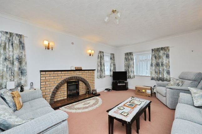 12, Haspalls Road, Swaffham photo 3