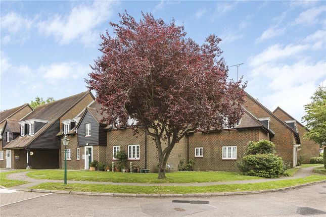 Thumbnail Flat for sale in Barnside Court, Welwyn Garden City, Hertfordshire