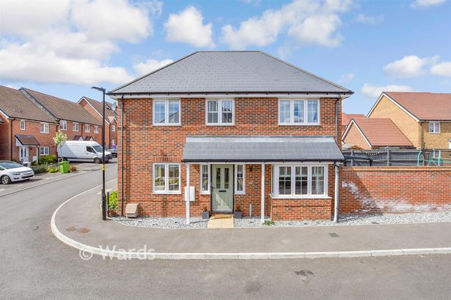 3-bed detached on 2, Bramble Close, Maidstone, £400,000