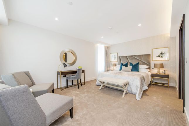 Flat for sale in The Corniche, Tower One, 24 Albert Embankment, Vauxhall, London