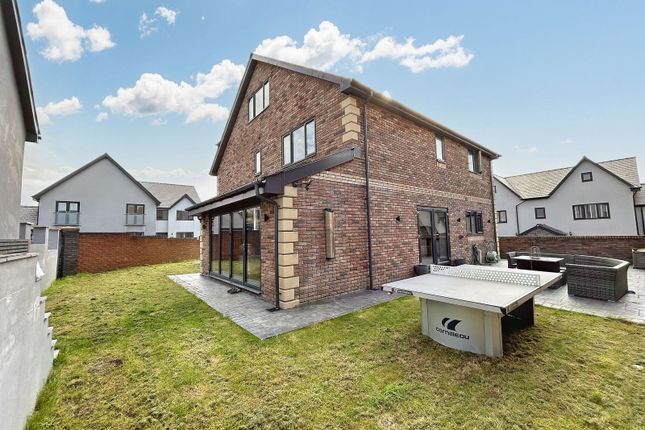 10, Abergarw Meadow, Bridgend photo 3