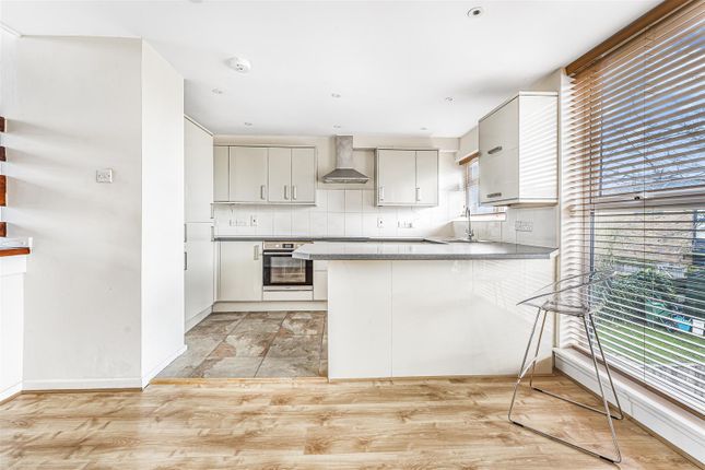51, Plane Tree Way, Woodstock photo 3