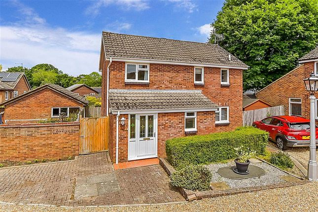 Thumbnail Detached house for sale in Beaver Close, Horsham, West Sussex