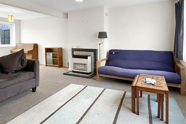 30, Badminton Close, Cambridge photo 4