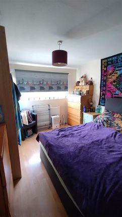 00, Buckland Road, Chessington photo 4
