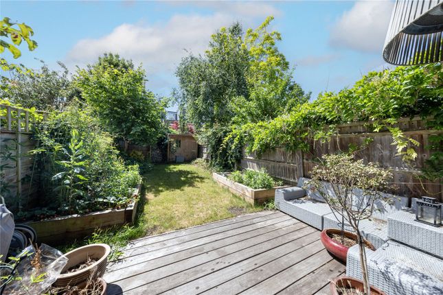 11, Alexandra Road, Surrey photo 4