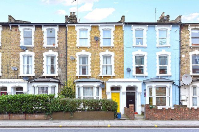 Thumbnail Flat to rent in Graham Road, Hackney, London