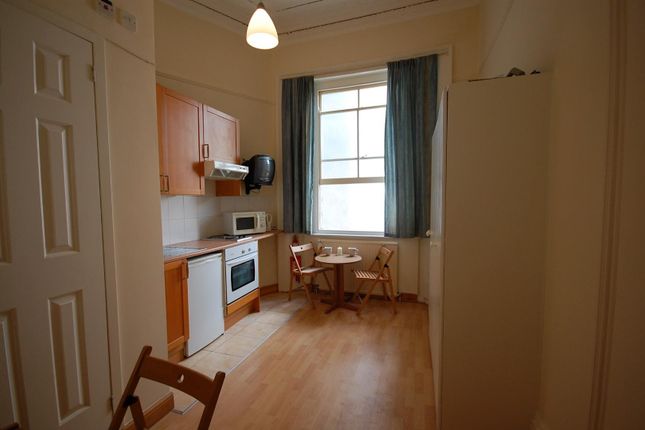 Studio to rent in St Georges Drive, Plimico