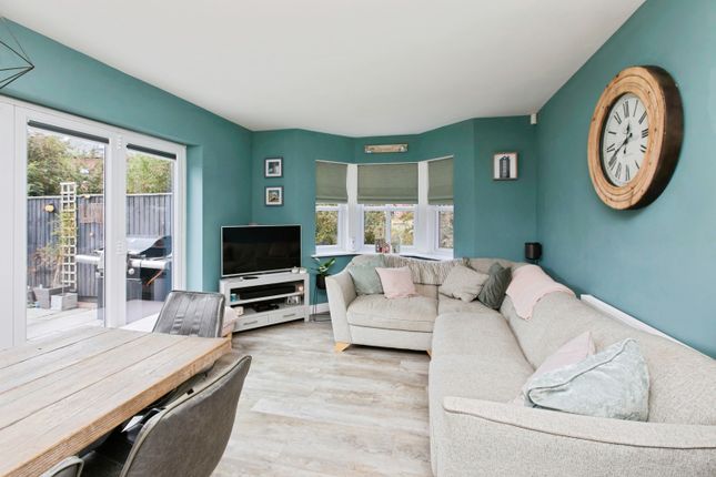 25, Cobblestone Drive, Swadlincote photo 4