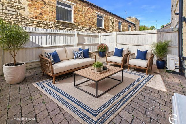 1 Woodbridge Mews, Stamford photo 4