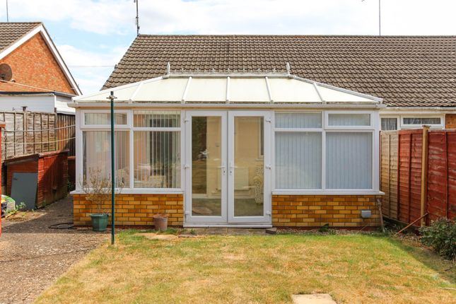 26, Clare Road, Wellingborough photo 3
