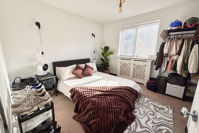 15 Bryn Amlwg, Bridgend photo 4