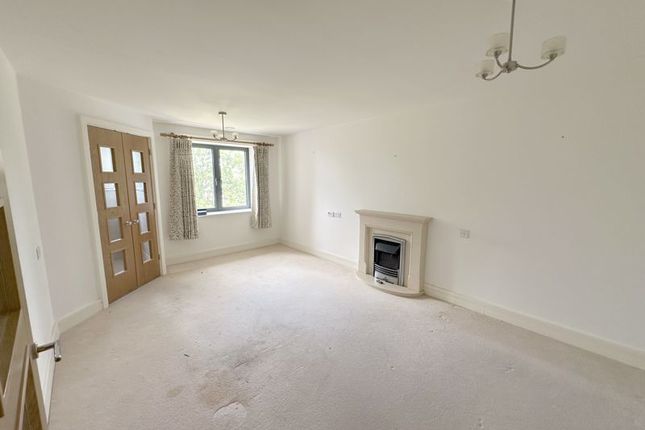 50 Mandeville Court, 261 Darkes Lane, Potters Bar photo 3