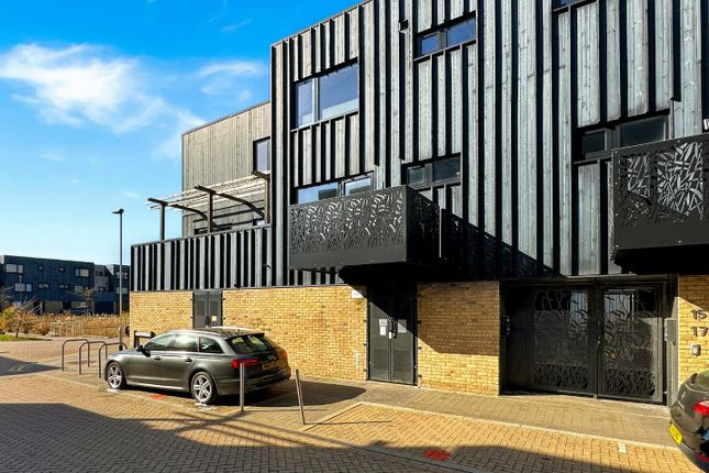 2-bed flat on 17, Hartree Lane, Trumpington, Cambridge, £385,000