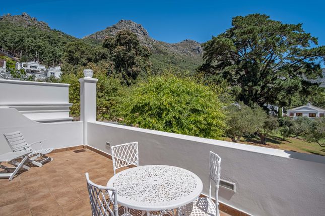Town house for sale in Northoaks, Hout Bay, Cape Town, Western Cape, South Africa