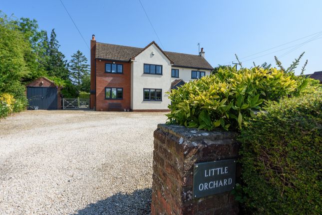 4-bed house on Little Orchard,, Heightington, Worcestershire, £850,000
