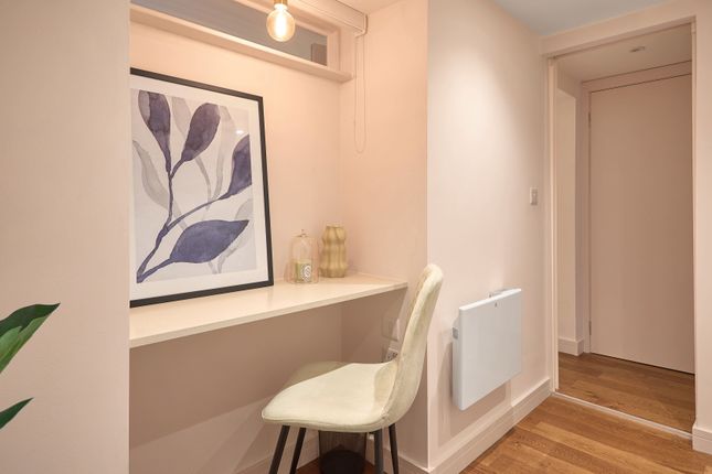 Flat to rent in Blenheim Terrace, London