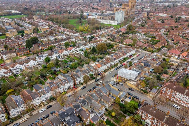 36, Sedgeford Road, London photo 4