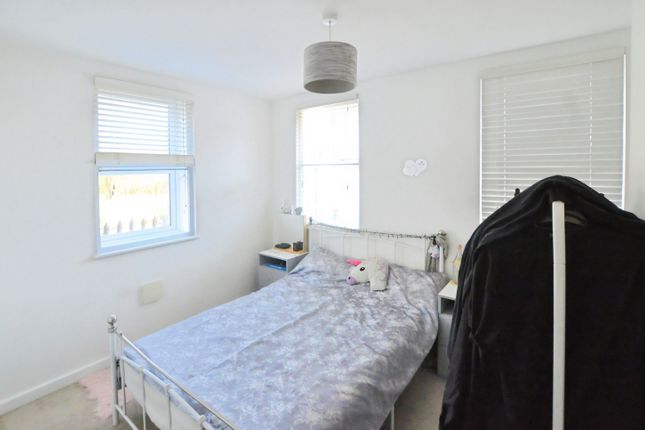 1, Porters Wood House, St Albans photo 4