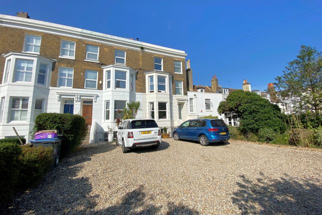 Thumbnail Town house for sale in Victoria Road, Deal