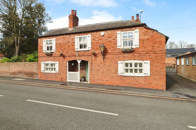 Thumbnail Cottage for sale in High Street, Doncaster