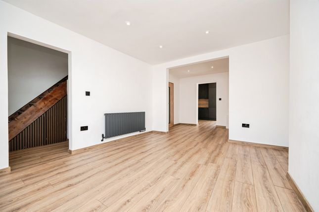 7, Laburnum Road, Dudley photo 4