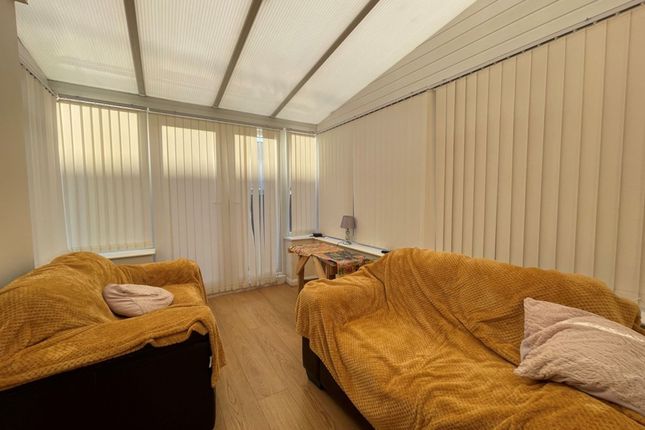 Room 2, 24 Westmorland Street, Doncaster, photo 3