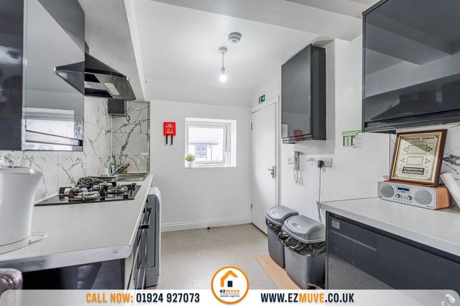 Room 1 57 Bank Street, Ossett photo 4