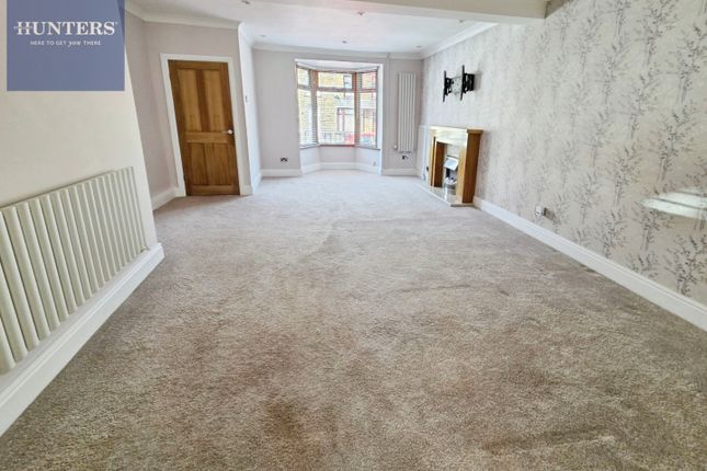21, Oakfield Terrace, Bridgend photo 3