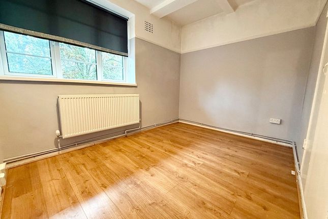 22 Therapia Road, London photo 2