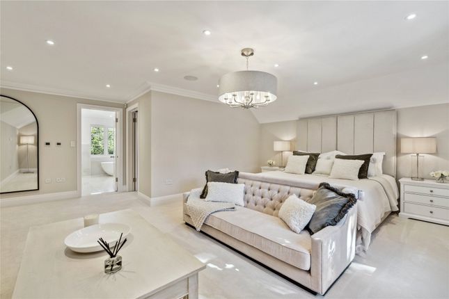 52, Howards Wood Drive, Buckinghamshire photo 4