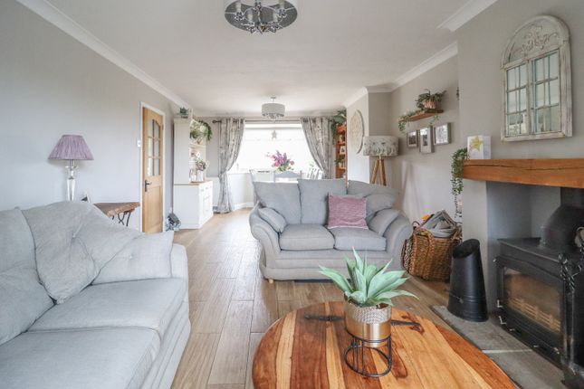 10, Orchard Close, Dereham photo 4