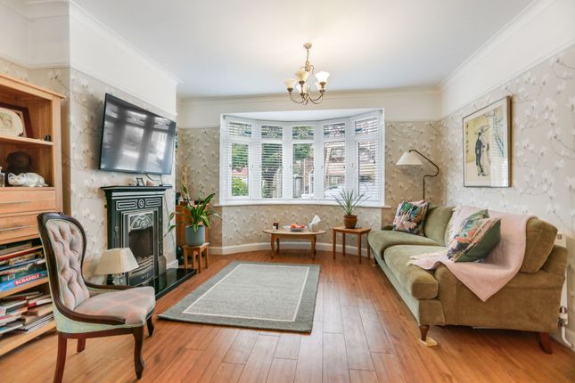 27 Poplar Avenue, Hove photo 4