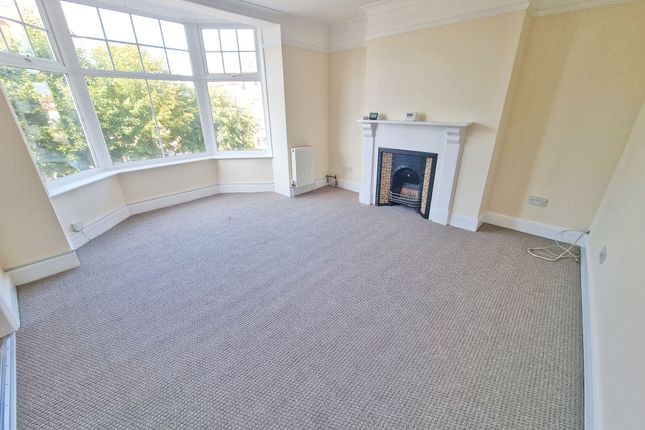 Flat 2, 9 Vicarage Road, Cromer photo 2