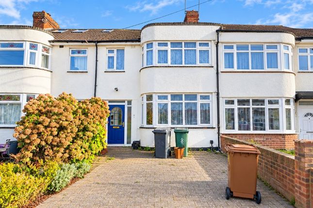3-bed terraced on 32, Hollywood Road, Chingford, £350,000