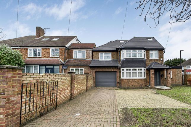 Thumbnail Detached house for sale in Whitton Dene, Isleworth