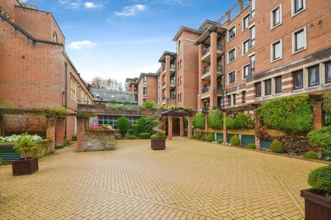 Chasewood Park, Sudbury Hill, Harrow, Ha1 P15