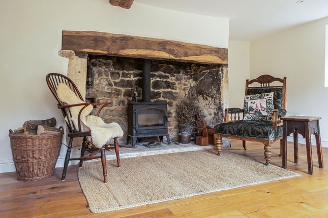 Hillview,, Chalford, Gloucestershire photo 3
