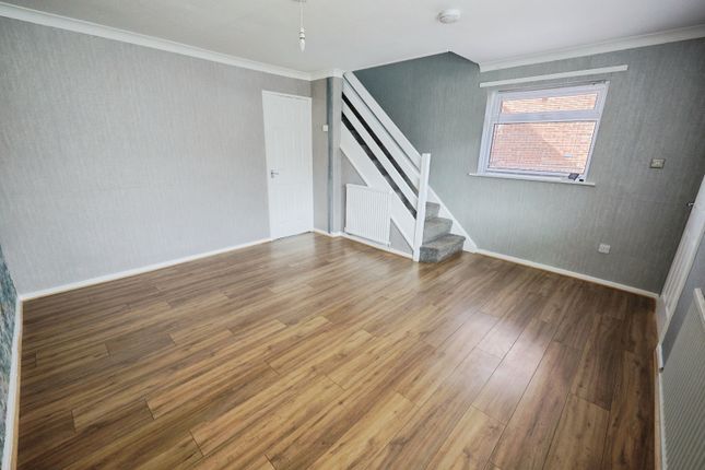 12, Carisbrooke Crescent, Bishop Auckland photo 3