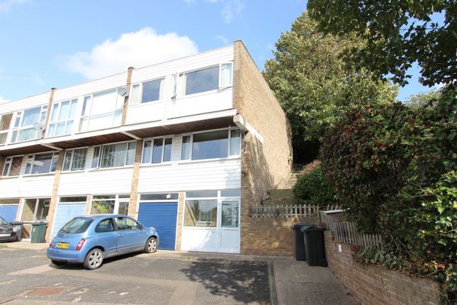 Thumbnail Town house for sale in Darenth Road, Darenth, Kent