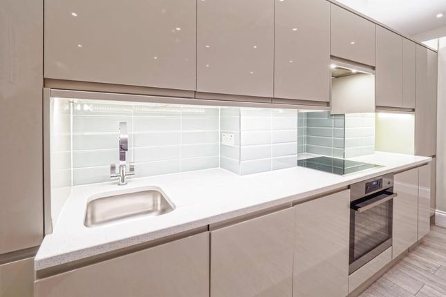 Flat for sale in The Heights NW3,