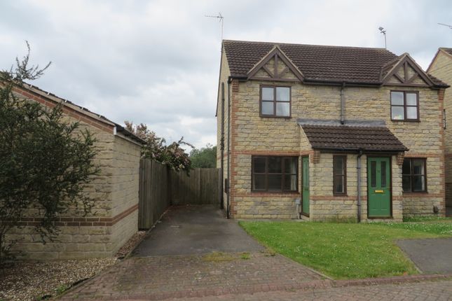 Thumbnail Semi-detached house to rent in Peach Tree Close, Scunthorpe