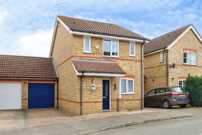 3-bed house on 4, Mulberry Mead, Hatfield Garden Village, £450,000