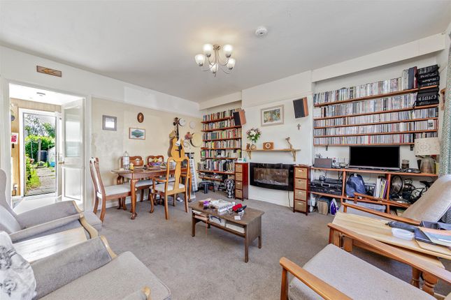 13, Cottonmill Crescent, St. Albans photo 4