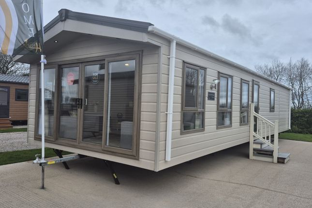 3-bed caravan on Brooklyn Holiday Park, Gravel Ln Banks, Southport, £99,995