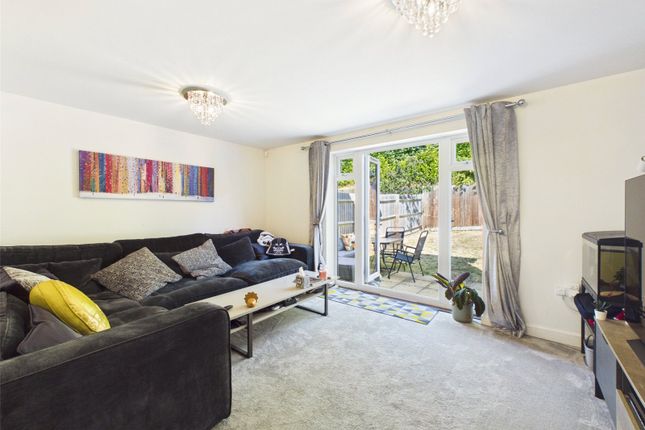 8, Lilburne Close, Worcestershire photo 3