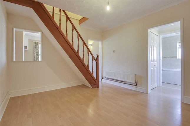 Westbrook End, Milton Keynes photo 3
