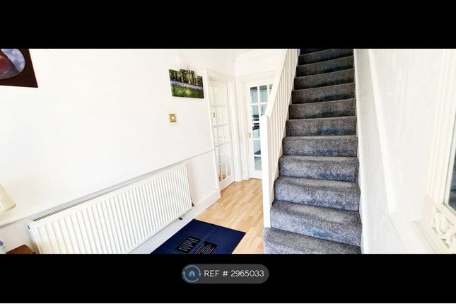 Newmarket Way, Hornchurch photo 3